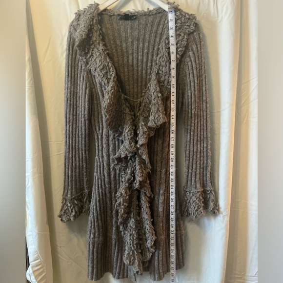 Long stylish wool sweater - Picture 8 of 13